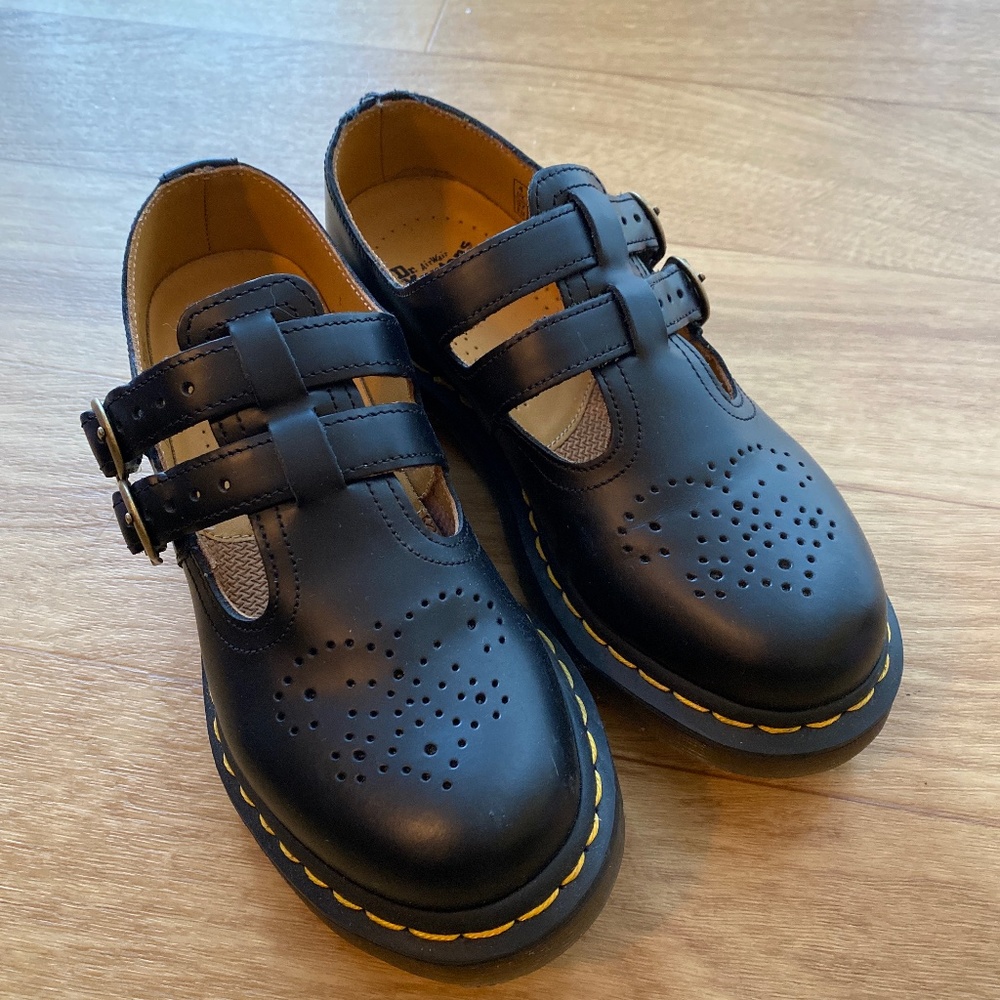 Dr Marten 8065 Smooth Leather Mary Jane